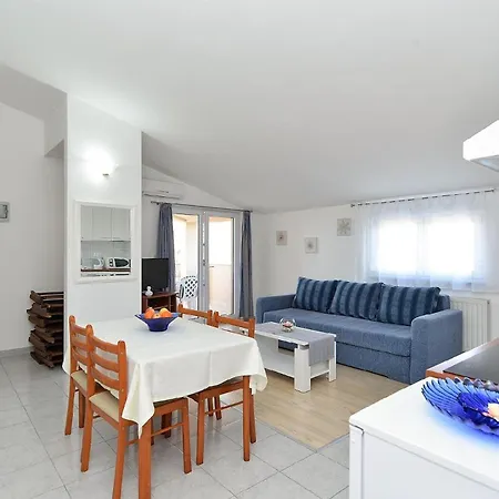 Fuer 2 Personen Ca 45 Qm In Stinjan, Istrien Istrische Riviera Apartmán Štinjan